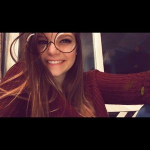 Meet your Posher, Briana